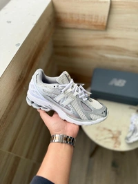 New Balance 1906 Metallic Silver - Euro 41