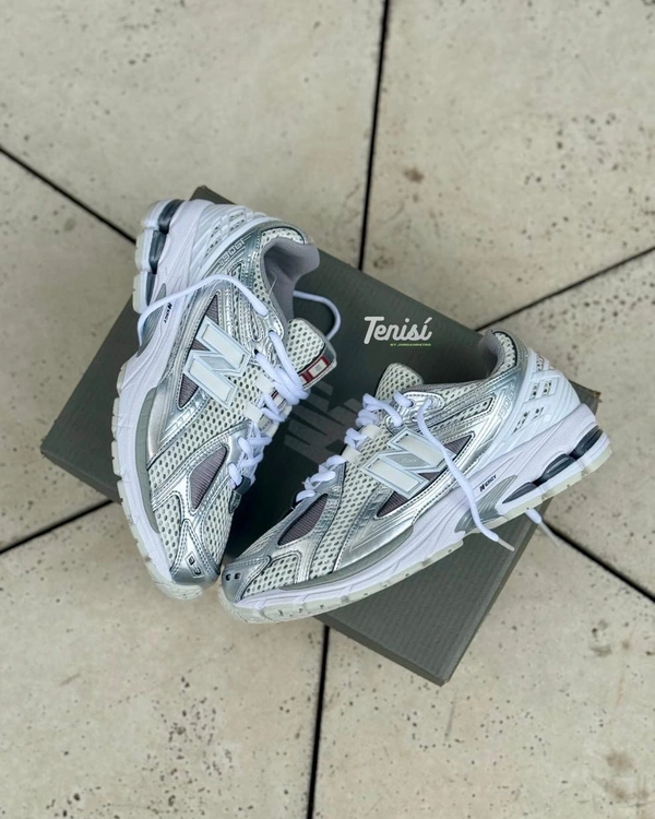 New Balance 1906 Metallic Silver - Euro 41