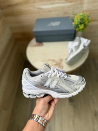 New Balance 1906 Metallic Silver - Euro 41