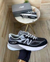 New Balance 990 V3 - Euro 44