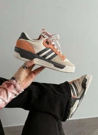 Adidas Original Rivalry Low  - Euro 42
