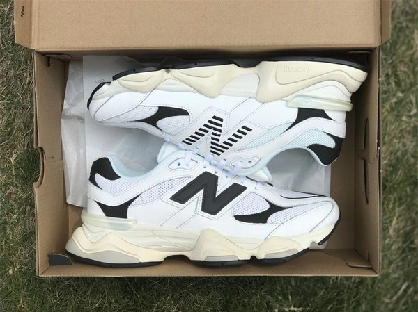 New Balance 9060 - Euro 42