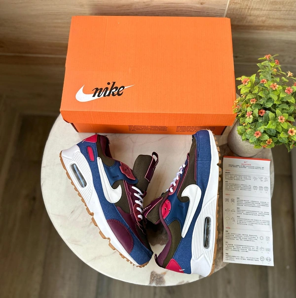 Nike Airmax 90 Futura  - 44