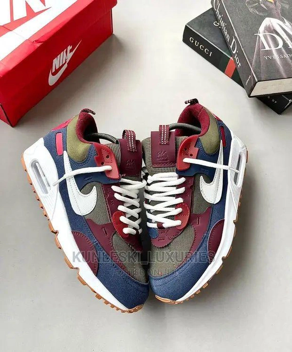 Nike Airmax 90 Futura  - 44