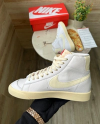 Nike Blazer MID Popcorn - 39