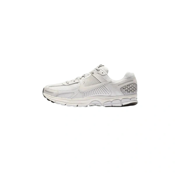 Nike Zoom Vomero 5 - 41