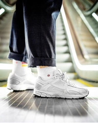 Nike Zoom Vomero 5 - 41