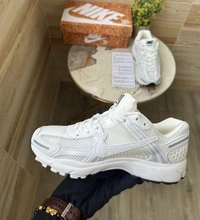 Nike Zoom Vomero 5 - 41