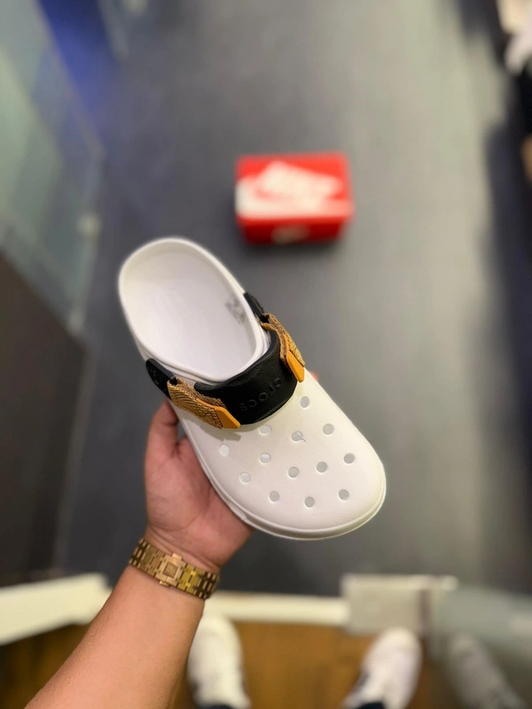Crocs All Terrain Clog - Euro 43
