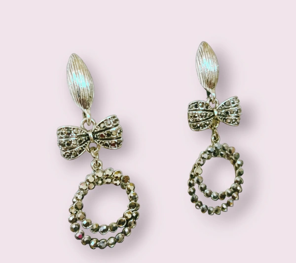 Alluring Earrings  - Black