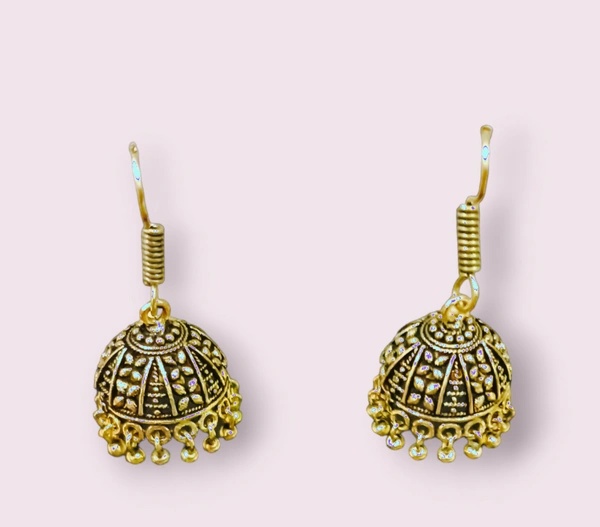 Simple And Elegant Earrings  - Gold