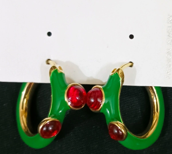 Festive Holiday Earring - Japanese Laurel