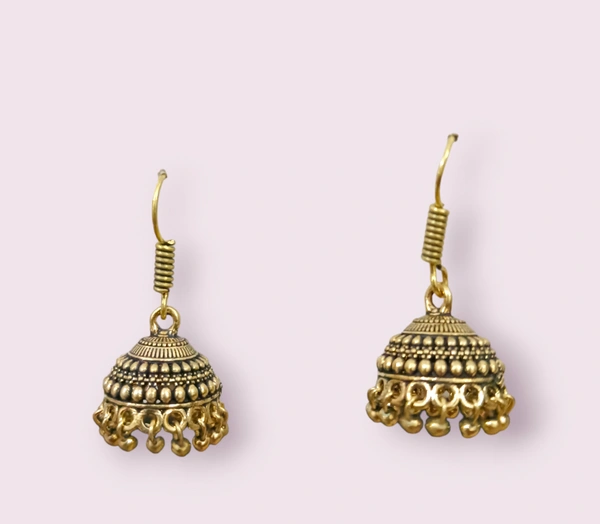 Simple And Elegant Earrings  - Gold