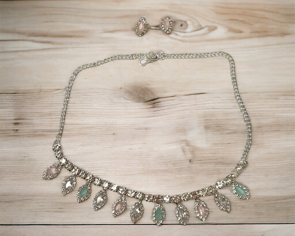 Multi Stones Jewellery Set - White