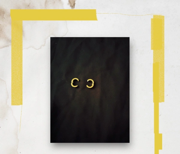 Stylish Mens Stud - Gold