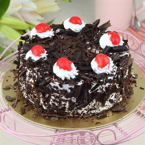 Chocolate Crushed Black Forest Cake - 2 Pound