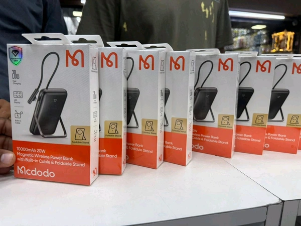 MCDODO 10000mAh 20w wireless power bank available