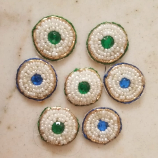 Butiya With White Moti Set Of 6 