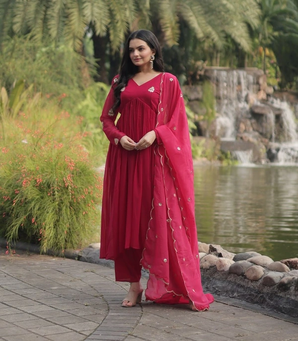 FWKA PREMIUM READYMADE ALIA CUT KURTI WITH PANT & DUPATTA SET - M-38, Cardinal