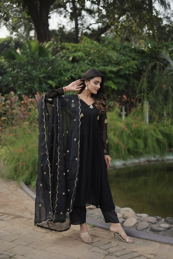 FWKA PREMIUM READYMADE ALIA CUT KURTI WITH PANT & DUPATTA SET - M-38, Black