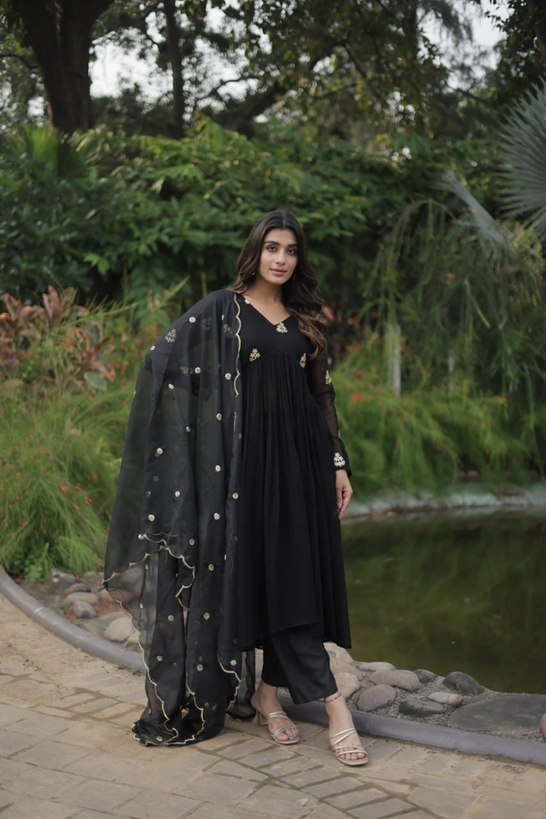 FWKA PREMIUM READYMADE ALIA CUT KURTI WITH PANT & DUPATTA SET - M-38, Black