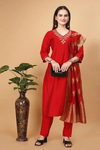 GC STRAIGHT NECKWORK KURTI WITH BOTTOM AND DUPATTA - XXL-44