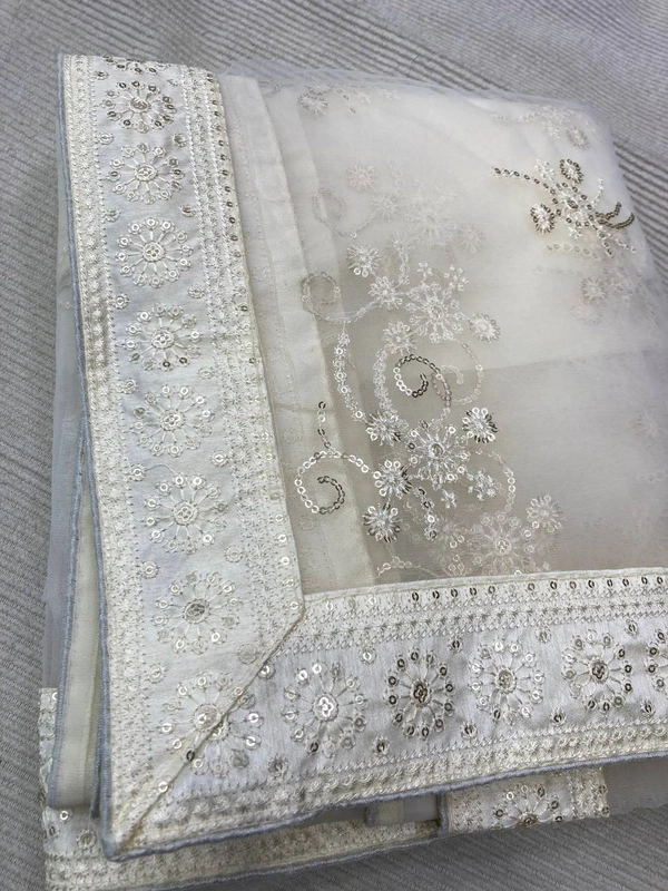 FWVLS SOFT NET CHIKANKARI EMBROIDERED SAREE WITH PIPING BORDER AND BLOUSE PIECE - White