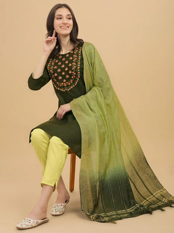 FWVT FANCY COTTON NECK EMBROIDERED KURTI SET - L-40, Mondo