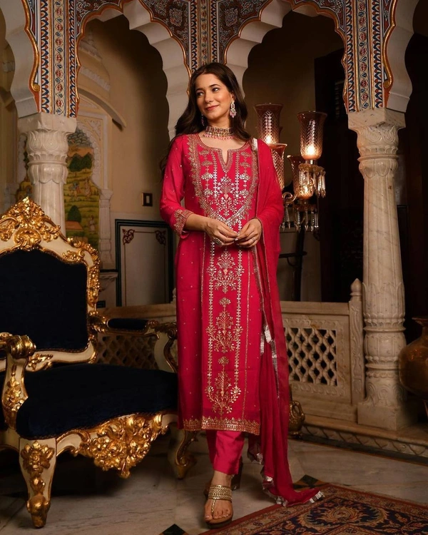 FWBE TRENDING FAUX GEORGETTE EMBROIDERED WITH REAL FOIL WORK TOP PANT AND DUPATTA - M-38, Red