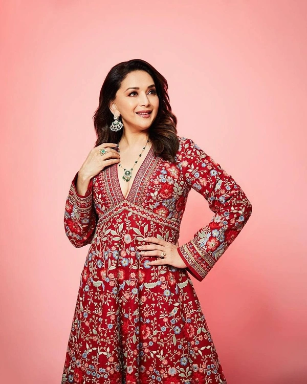FWVF FLARED GEORGETTE TOP WITH BEAUTIFUL FULLY EMBROIDERED GEORGETTE PLAZZO  - XXL-44, Bright Red