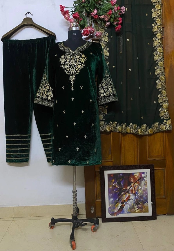 FWVF HEAVY VELVET TOP WITH BEAUTIFUL EMBROIDERED &  HEAVY VELVET PLAZZO - XXL-44, Deep Green