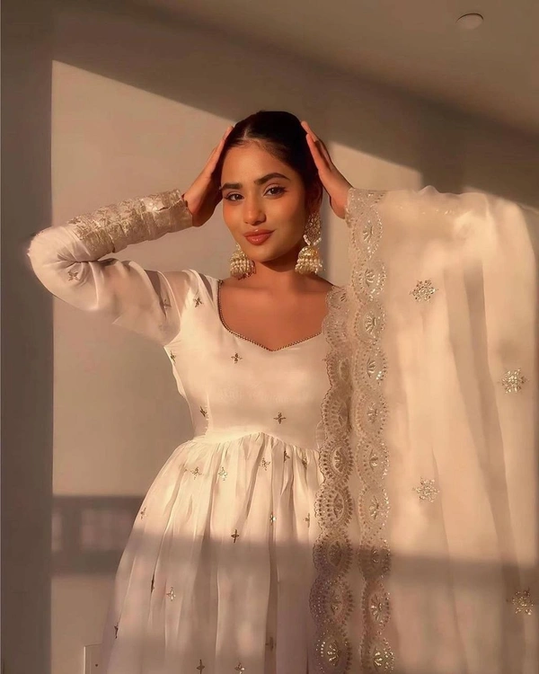 FWVF DESIGNER  EMBROIDERED ANARKALI GOWN WITH DUPATTA - XXL-44, White
