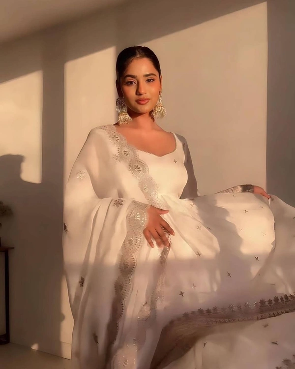 FWVF DESIGNER  EMBROIDERED ANARKALI GOWN WITH DUPATTA - XXL-44, White