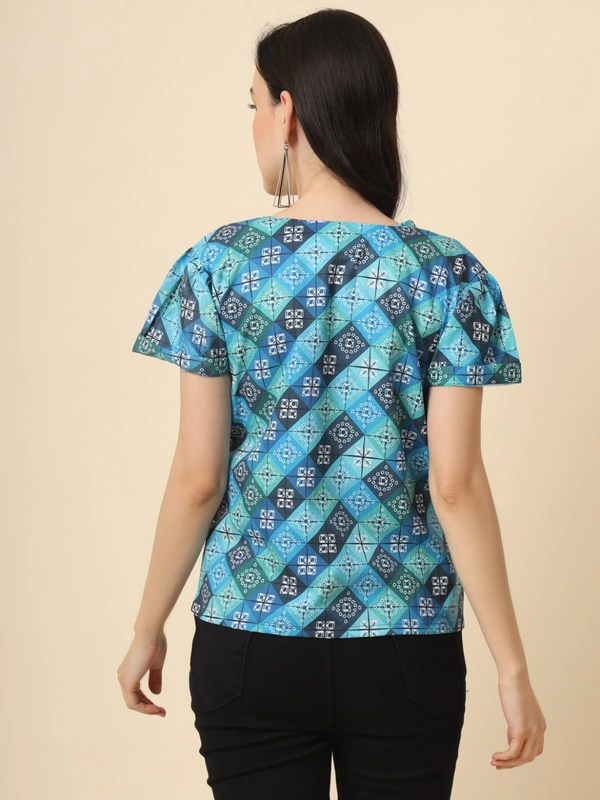 FWVL FANCY PRINTED CREP  SHORT TOP - M-38, Havelock Blue