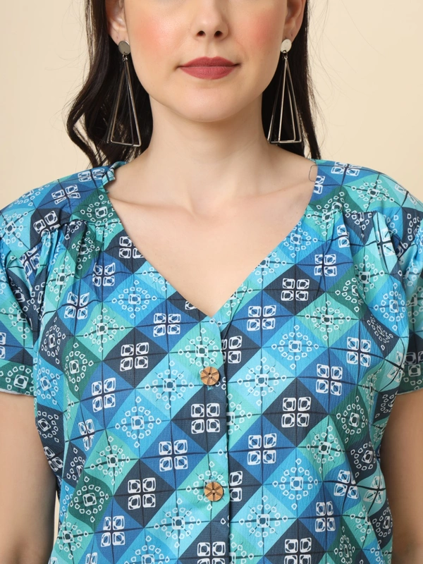 FWVL FANCY PRINTED CREP  SHORT TOP - M-38, Havelock Blue