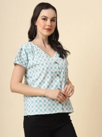 FWVL FANCY PRINTED CREP  SHORT TOP - M-38, Cyan Check
