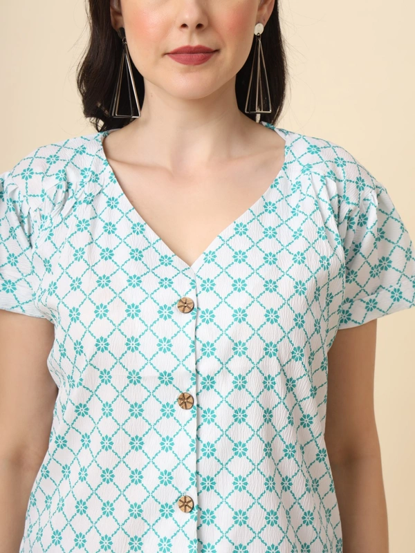 FWVL FANCY PRINTED CREP  SHORT TOP - M-38, Cyan Check