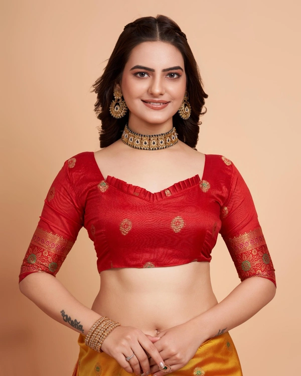 FWVLS BANARASI JAQUARD SILK SAREE WITH RICH RICH CONTRAST PALLU - Gold