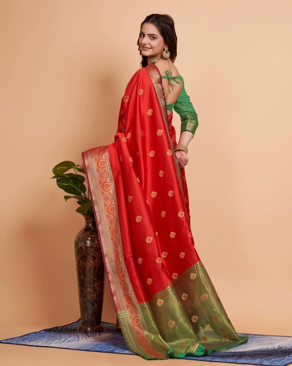 FWVLS BANARASI JAQUARD SILK SAREE WITH RICH RICH CONTRAST PALLU - Red