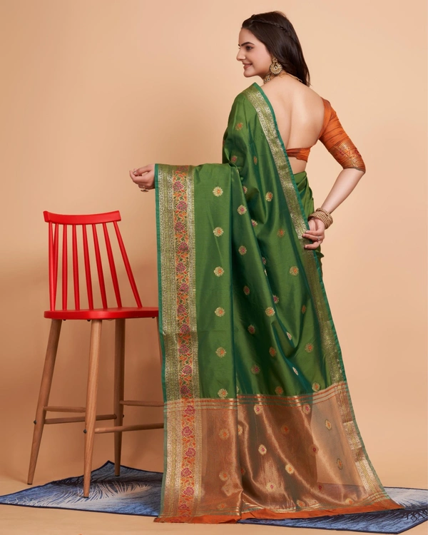 FWVLS BANARASI JAQUARD SILK SAREE WITH RICH RICH CONTRAST PALLU - Green