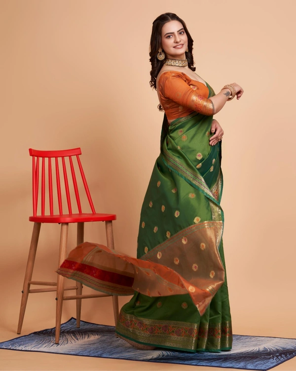 FWVLS BANARASI JAQUARD SILK SAREE WITH RICH RICH CONTRAST PALLU - Green