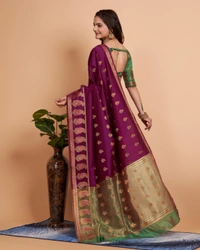 FWVLS BANARASI JAQUARD SILK SAREE WITH RICH RICH CONTRAST PALLU - Magenta Red