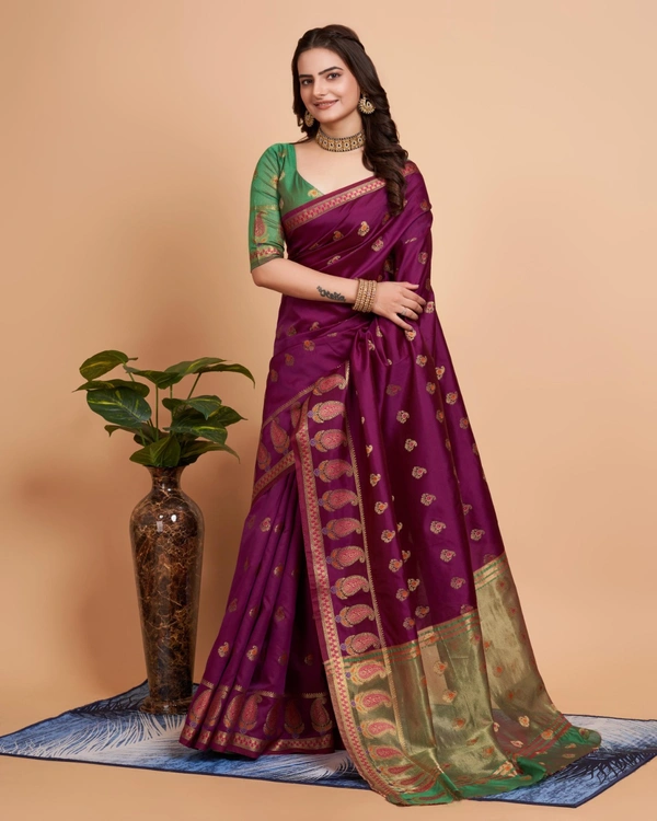 FWVLS BANARASI JAQUARD SILK SAREE WITH RICH RICH CONTRAST PALLU - Magenta Red