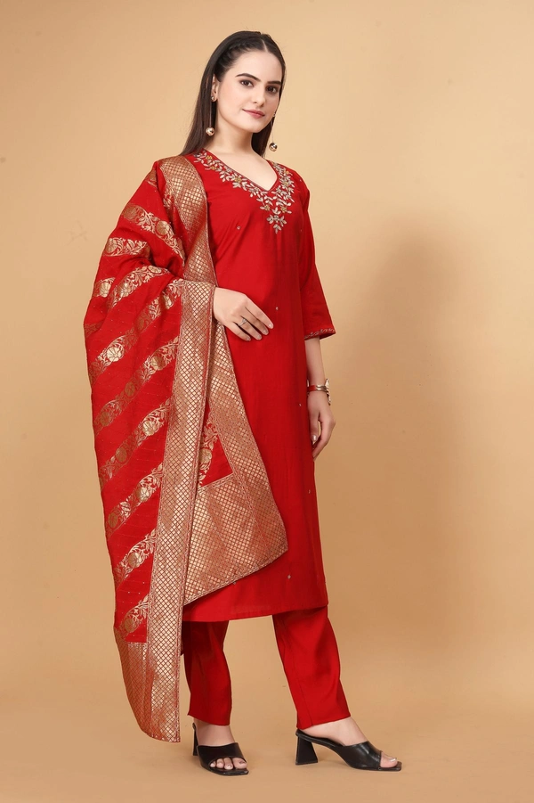 GC STRAIGHT NECKWORK KURTI WITH BOTTOM AND DUPATTA - XXL-44