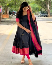 Black Paithani Silk - M