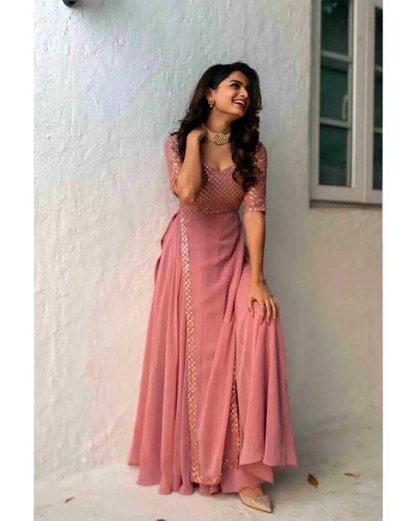 Sequance Embroidered Gown - XL