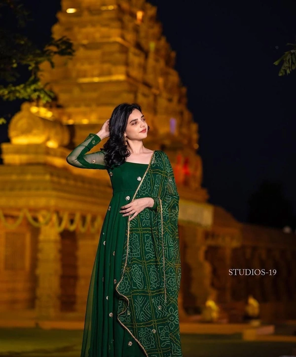 GREEN BANDHANI EMBROIDERY - XL