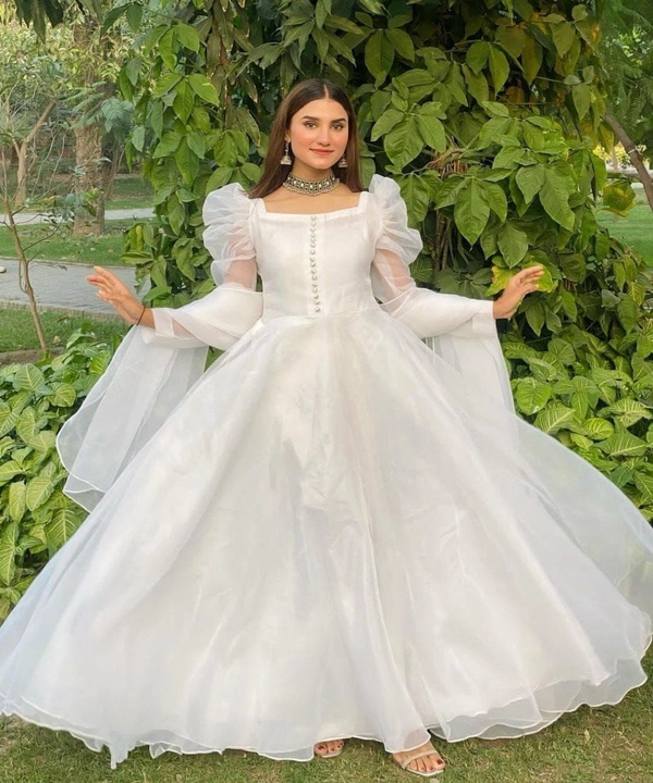 White Elegance - M