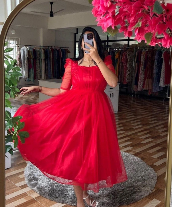 RED GOWN - XL