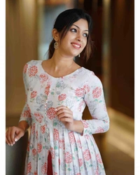 NEW DESIGN KURTI WITH PANT - S